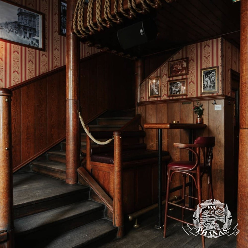 Phanas Pub